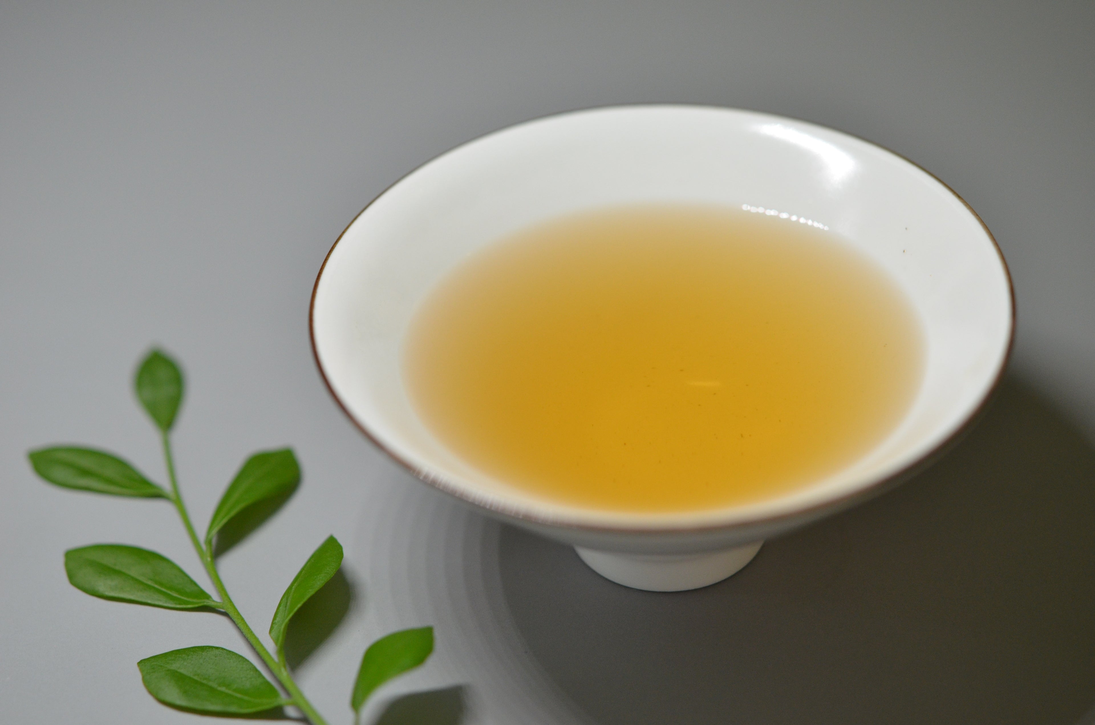 紫金烏龍｜春｜ 輕焙火 （花香型｜ 紅水烏龍款）ZinJin-Exquisite Oolong